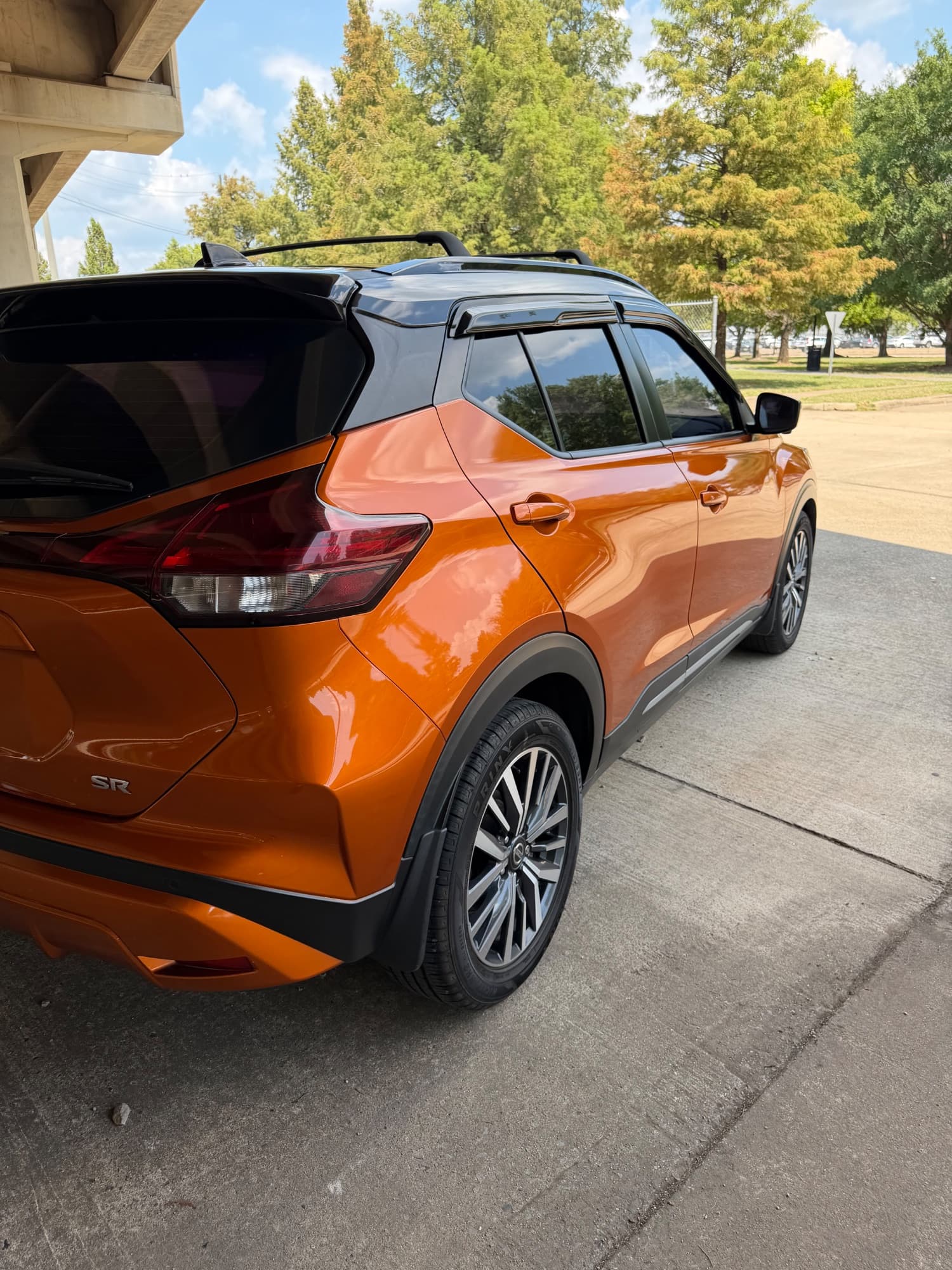 2021 NISSAN Kicks SR — photo 7