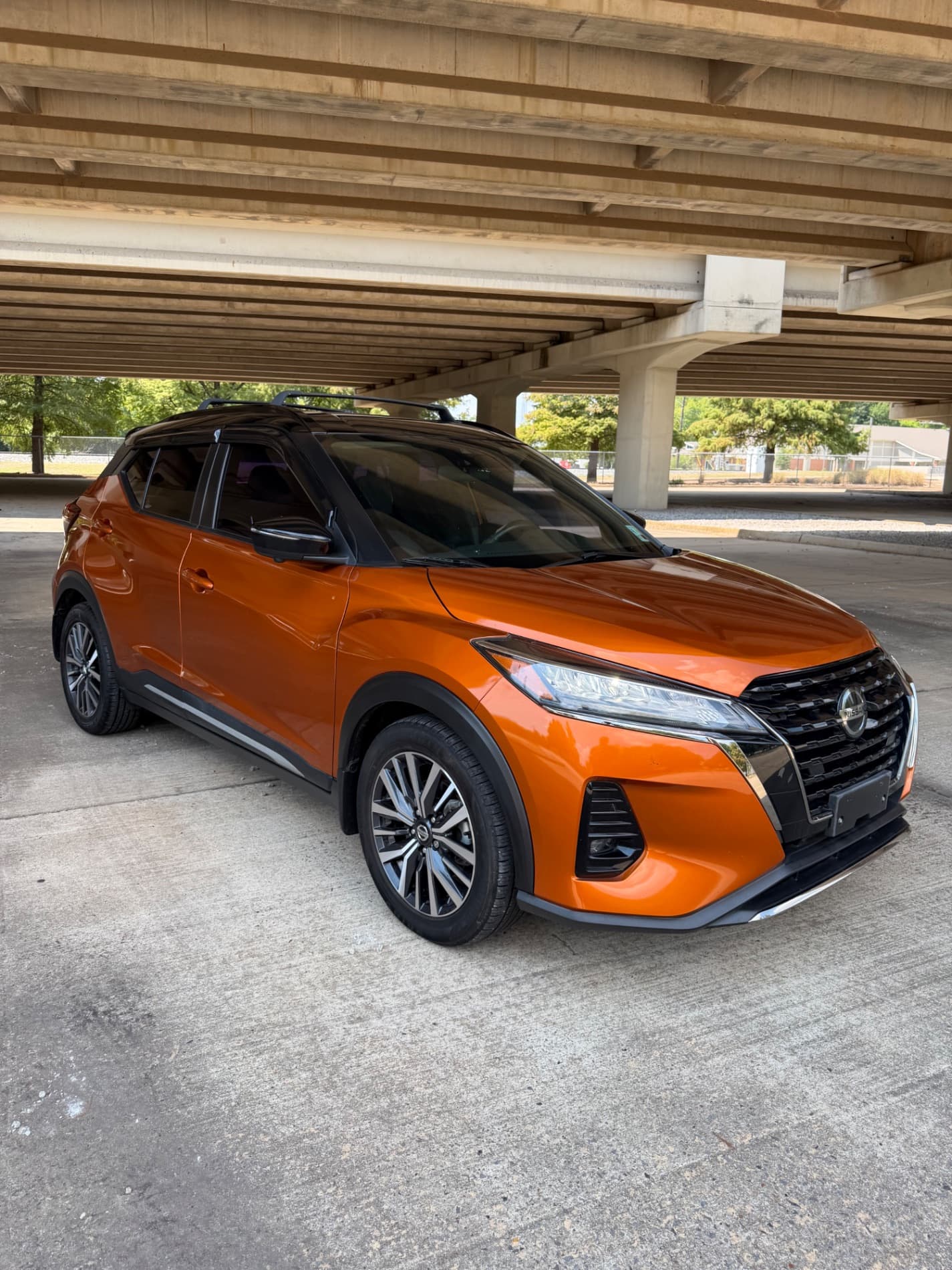 2021 NISSAN Kicks SR — photo 9