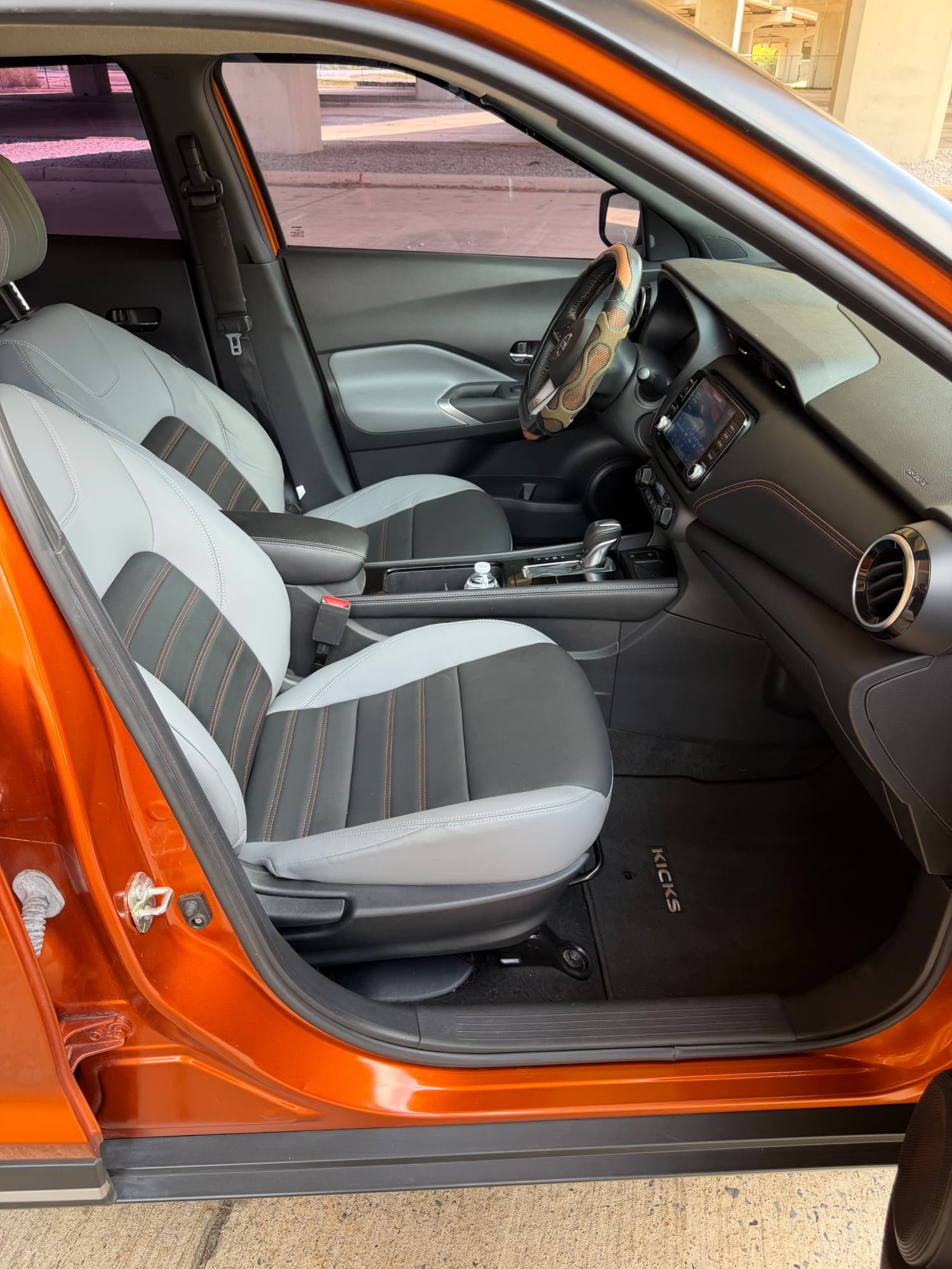 2021 NISSAN Kicks SR — photo 10