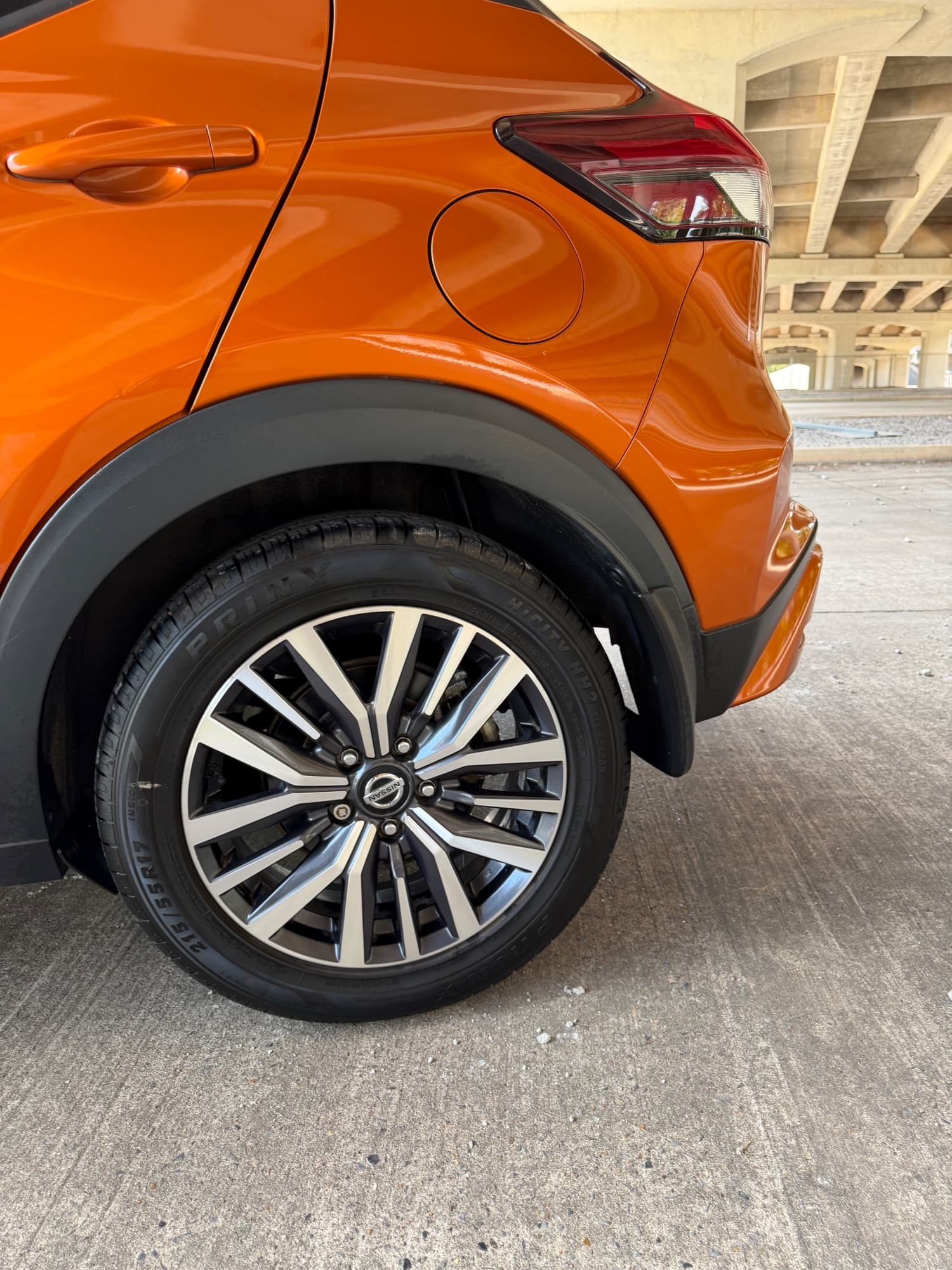 2021 NISSAN Kicks SR — photo 21