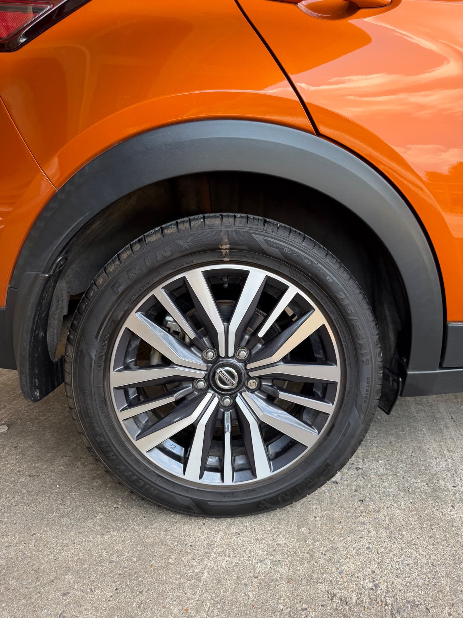 2021 NISSAN Kicks SR — photo 22
